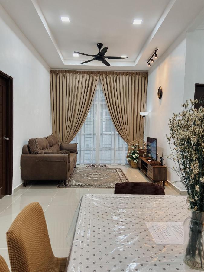 De Jara Guesthouse Dungun For Malay Екстер'єр фото
