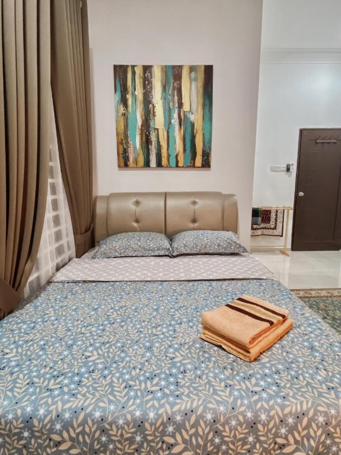 De Jara Guesthouse Dungun For Malay Екстер'єр фото