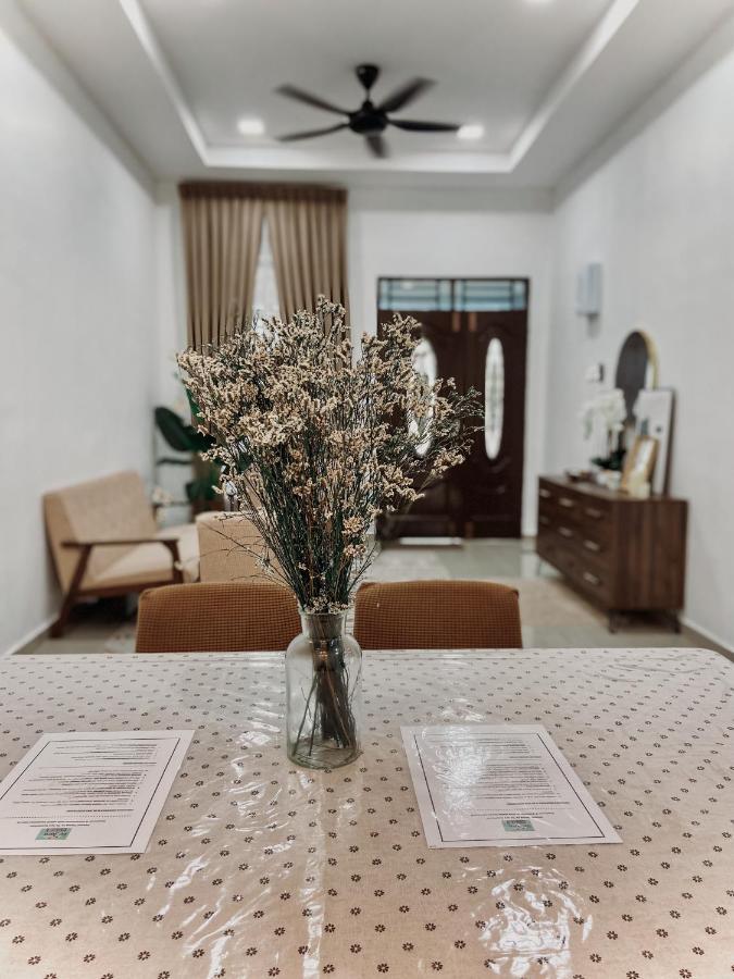De Jara Guesthouse Dungun For Malay Екстер'єр фото
